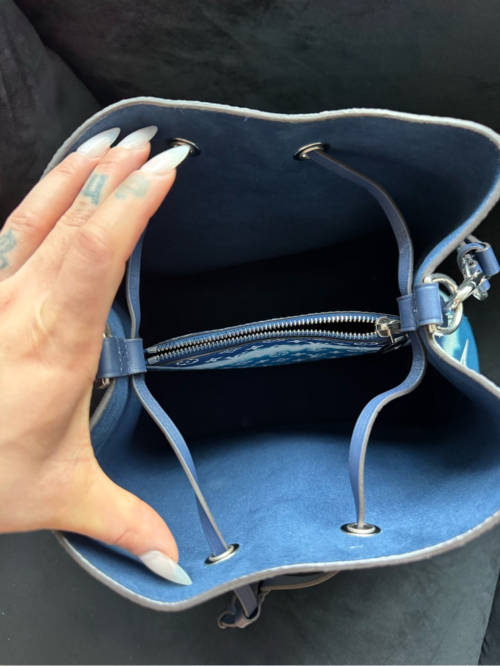 Louis Vuitton Blue Tie-Dye Monogram Bucket Bag - Picture 7 of 8